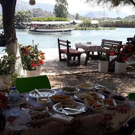 Caunos مكان تخييم